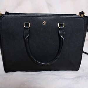 👜 Authentic Tory Burch satchel